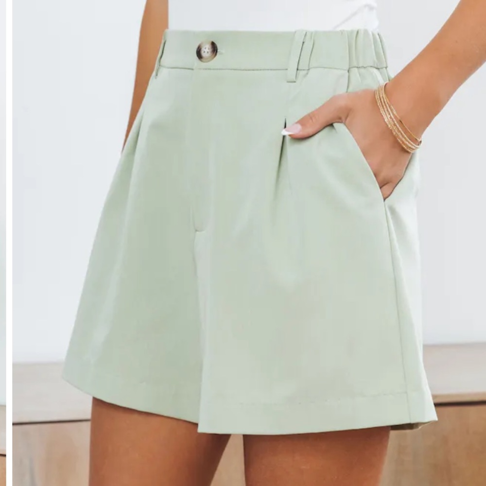 VICI MARGOT POCKETED SHORTS